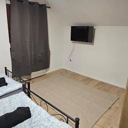 Apartment Meine Mit Garten *